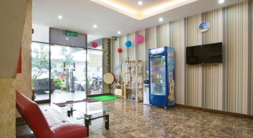 Hotel Zamburger Sungai Besi Kuala Lumpur Exterior photo